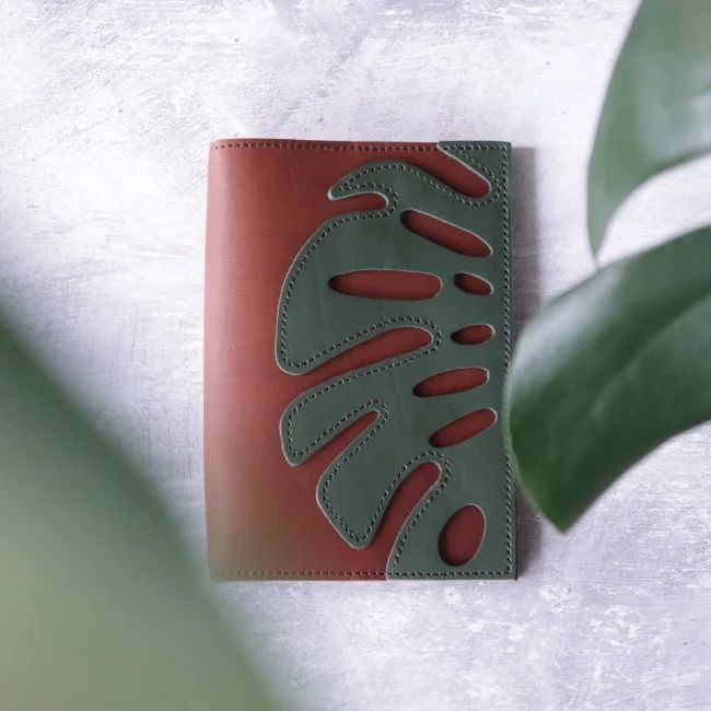 Leather notebook cover with a monstera leaf theme