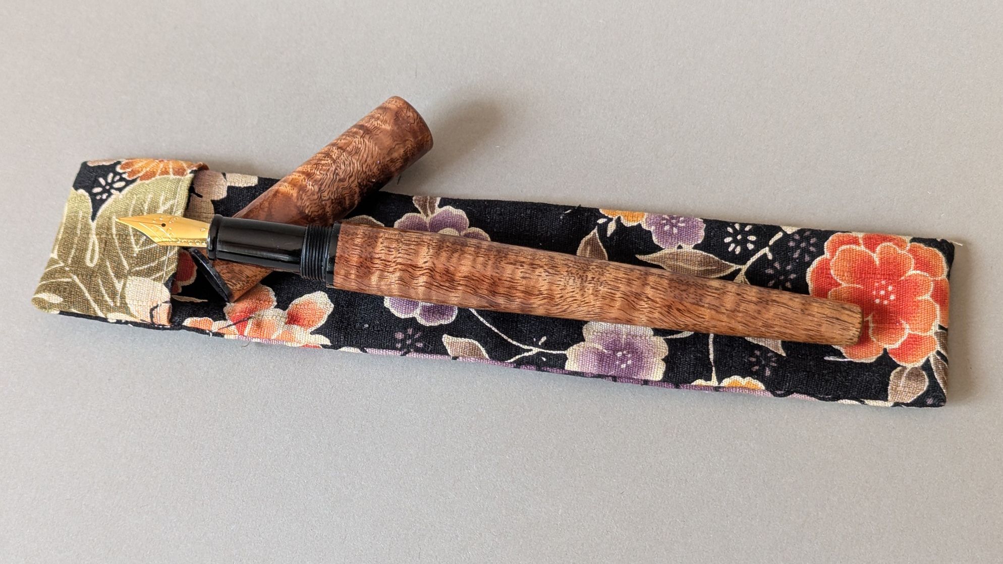 Bespoke fountain pen, Lace Sheoak and Japanese fabric pen case