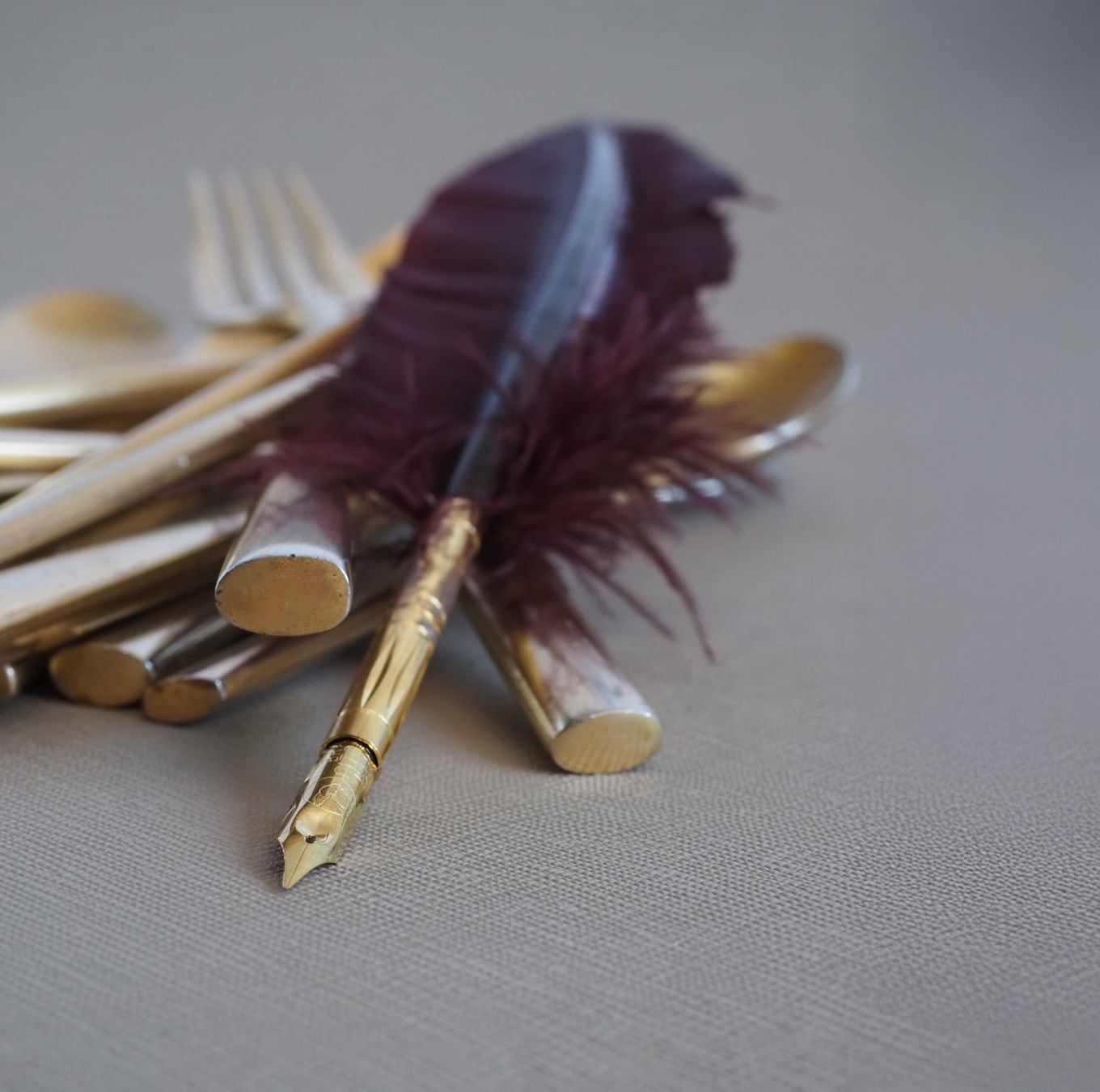 Purple feather quill dip pen