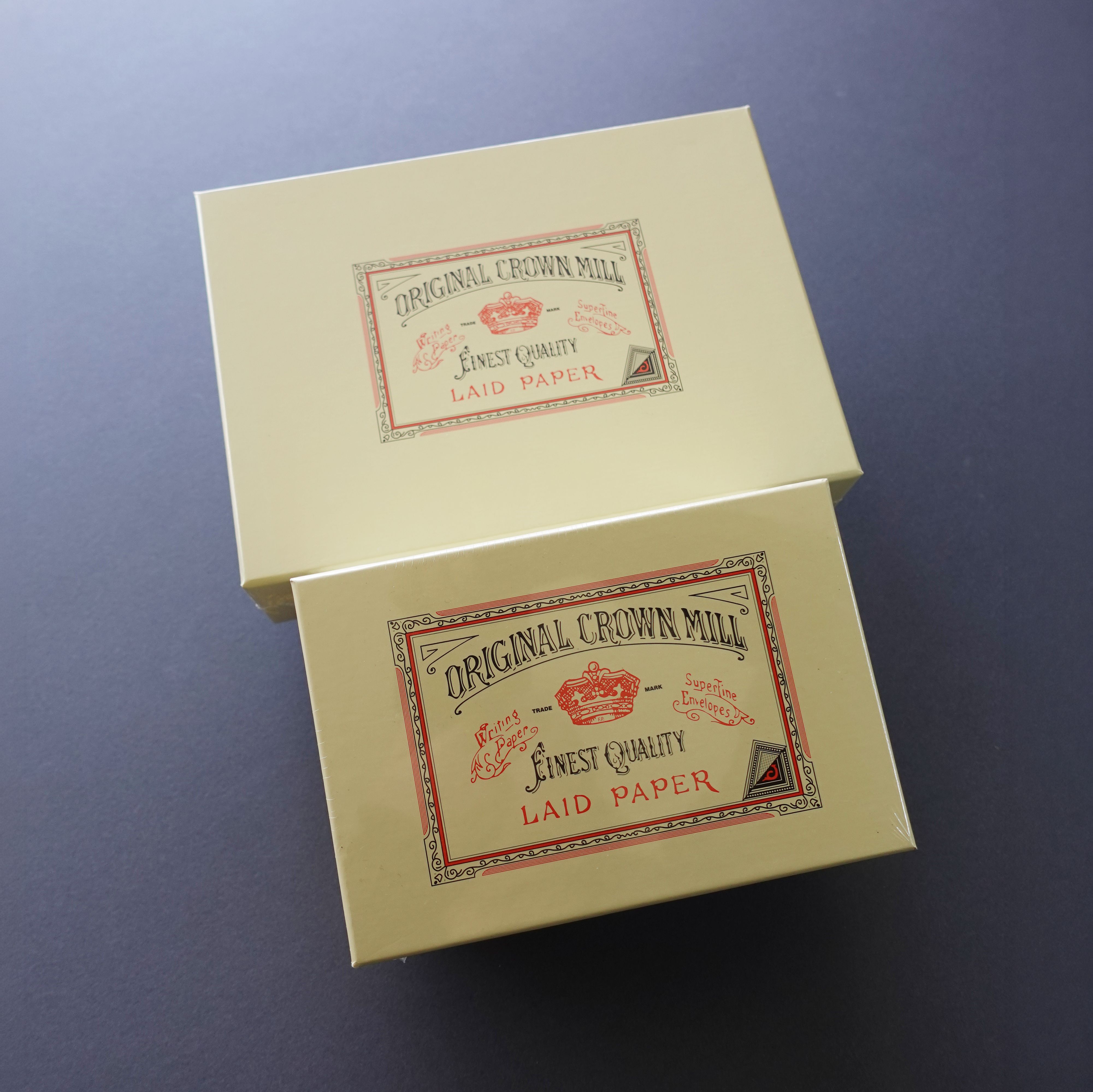 Finest Quality Laid Paper in A5 and A4 Writing Pads with matching lined Envelopes sets in A4 and A5 cream