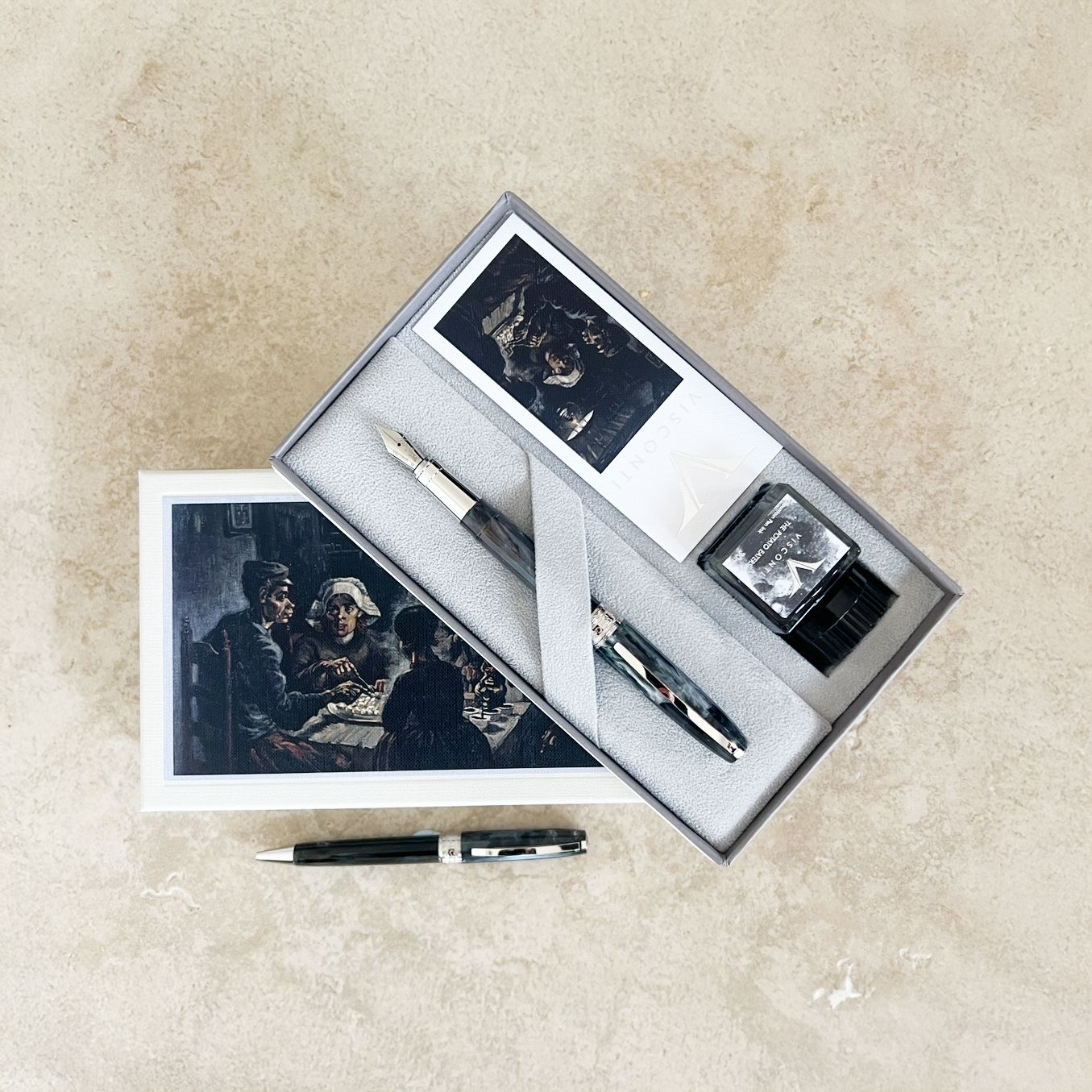 Visconti gift box set with fountain pen and ink