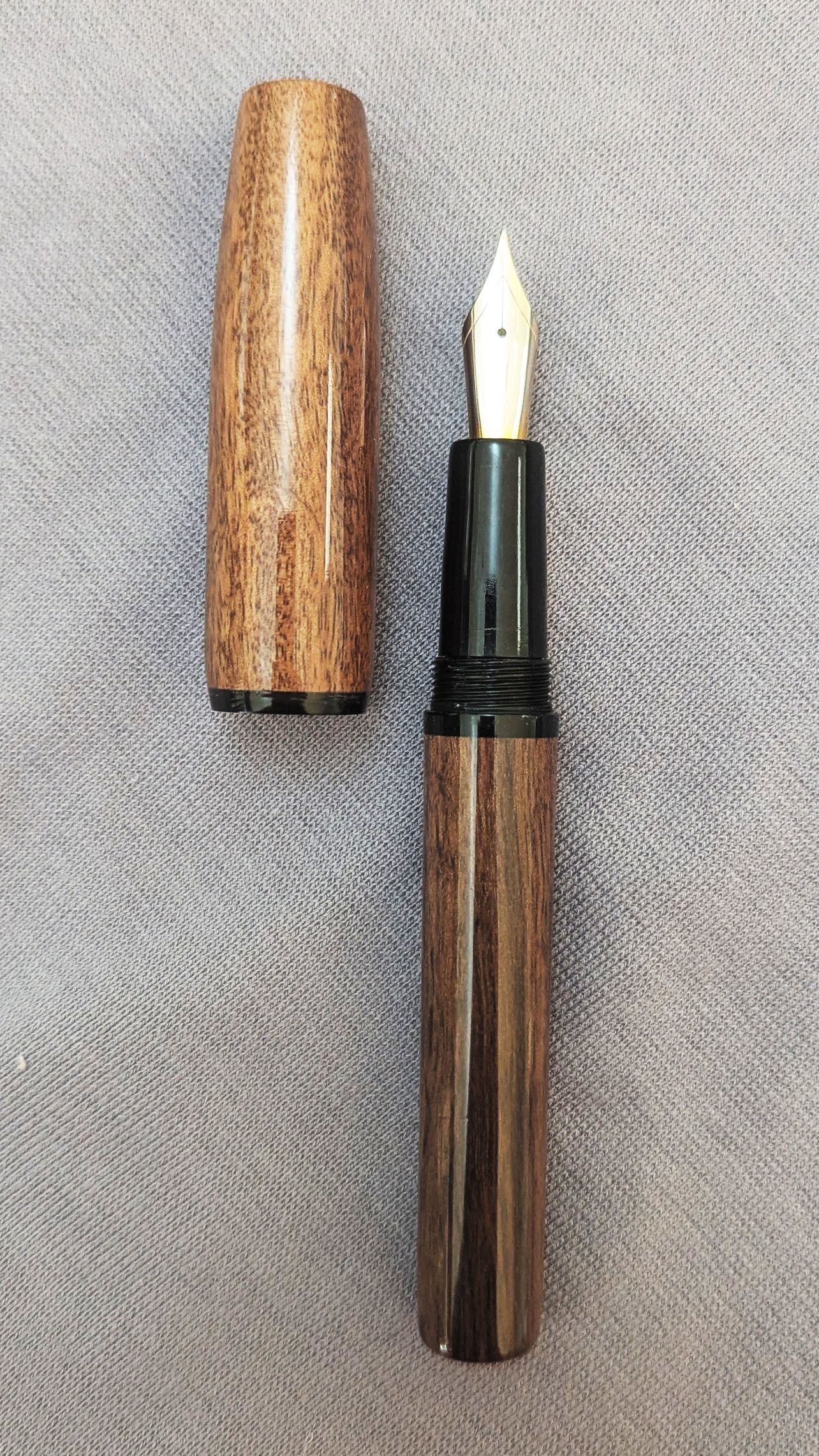 Bespoke fountain pen, Fiddlers Creek Goldmine