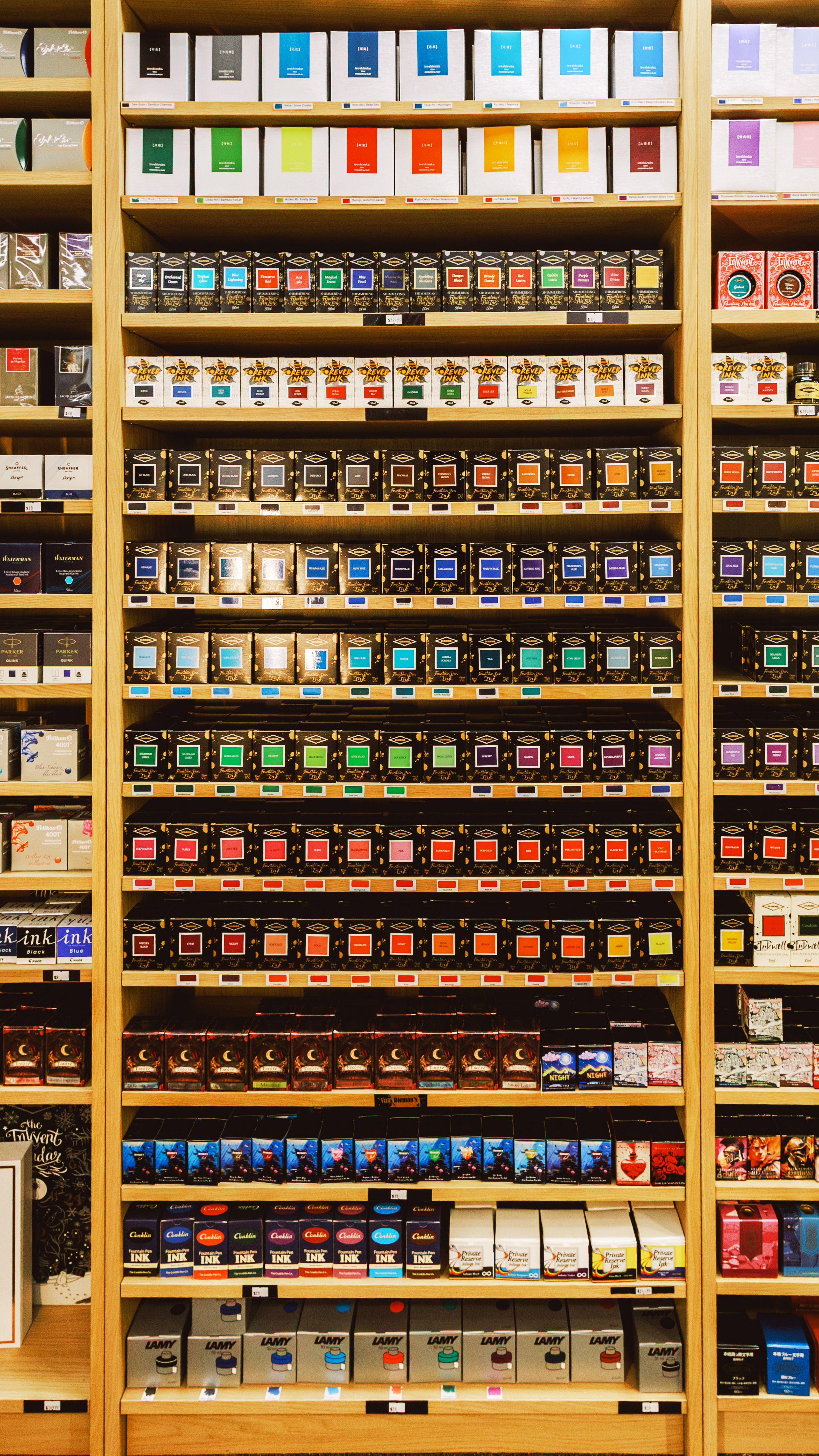 Wall shelve displays of fountain pens