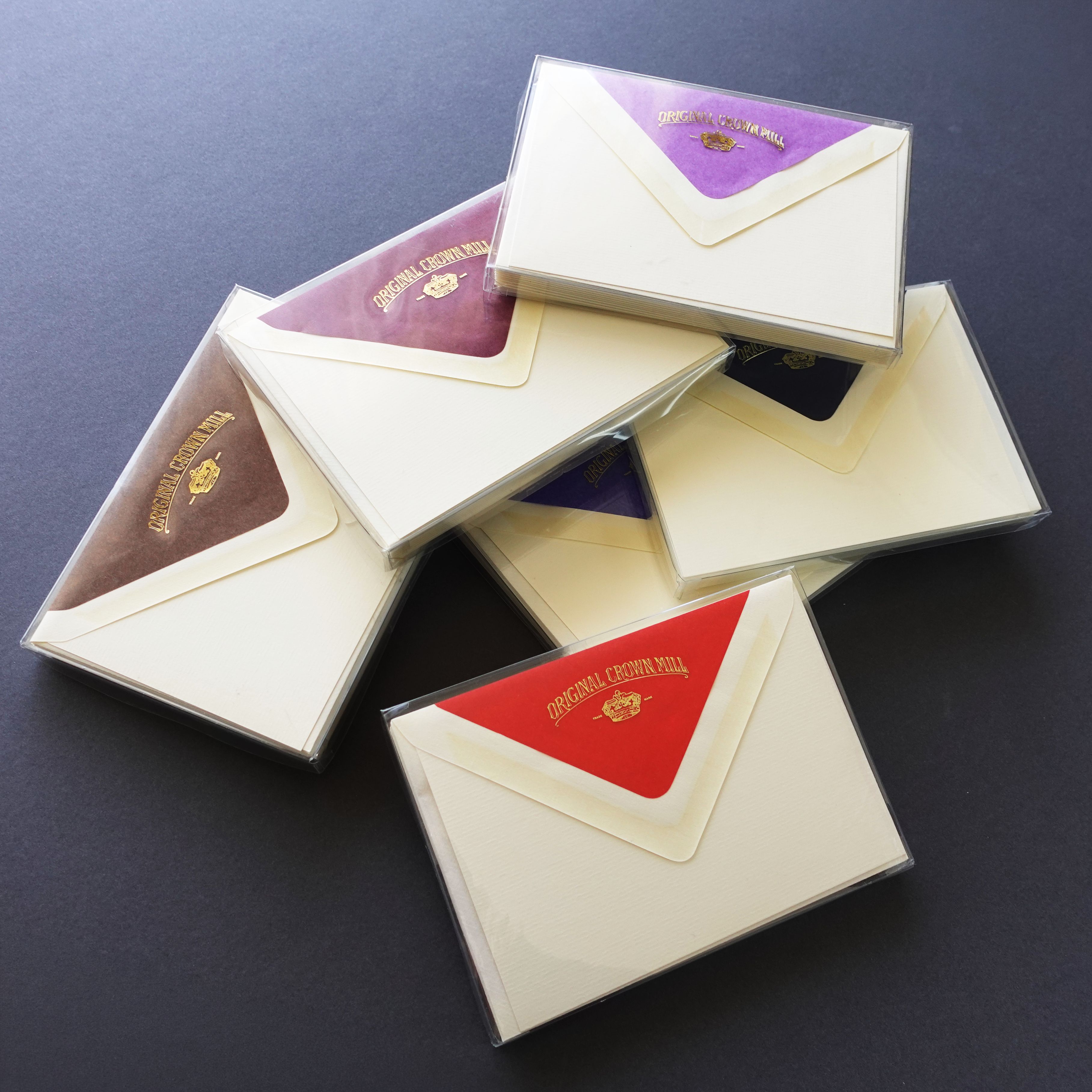 A beautiful range of tissue-lined Envelopes in eighteen wonderful colours. 10 A6 Cream Laid Cards and 10 C6 tissue-lined Envelopes Packed in a Cello Pack.